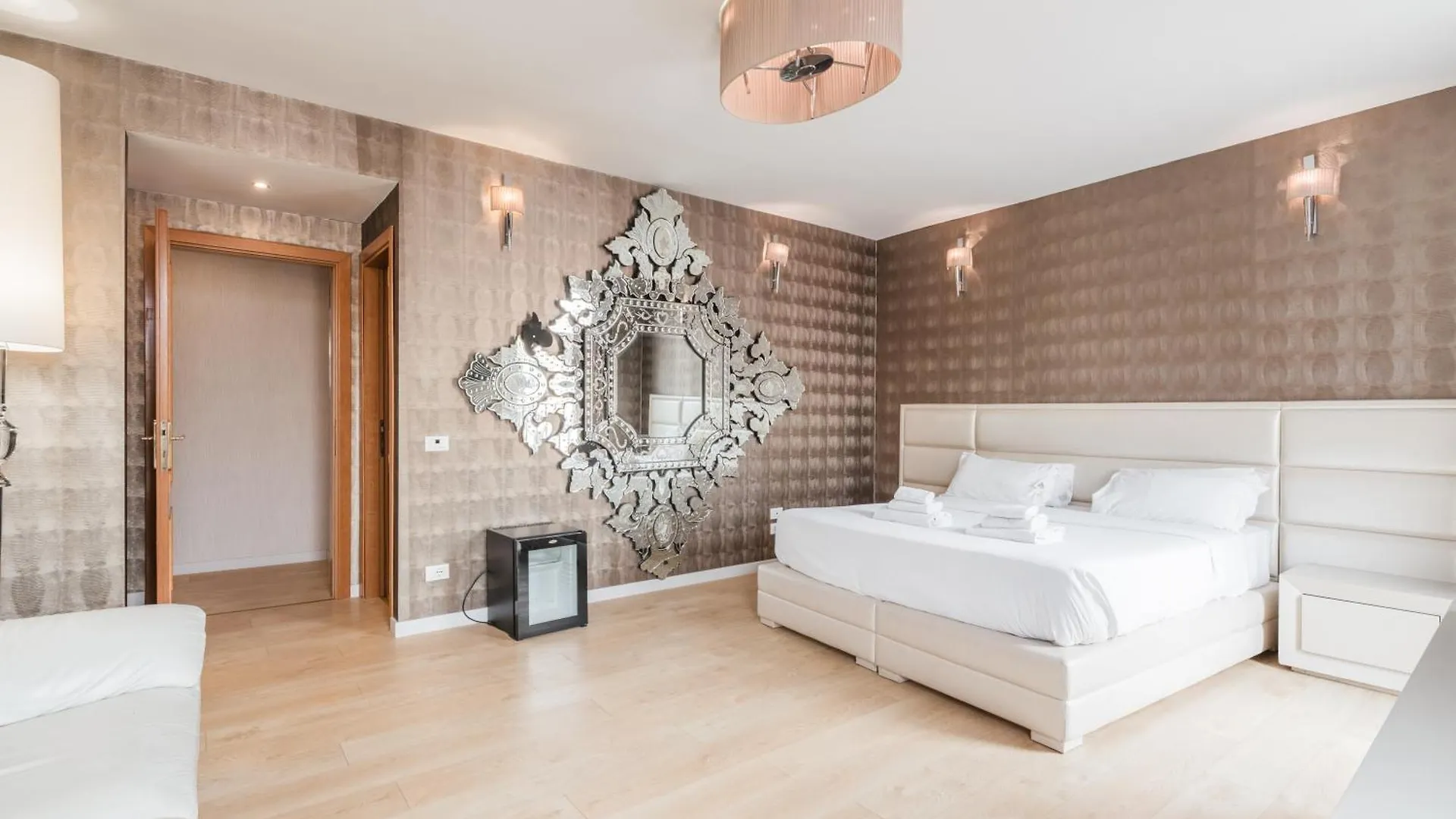 Penthouse Suite Rome - Private Suites