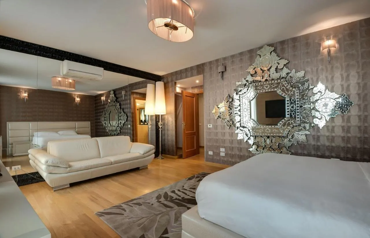 Penthouse Suite Rome - Private Suites 3*,